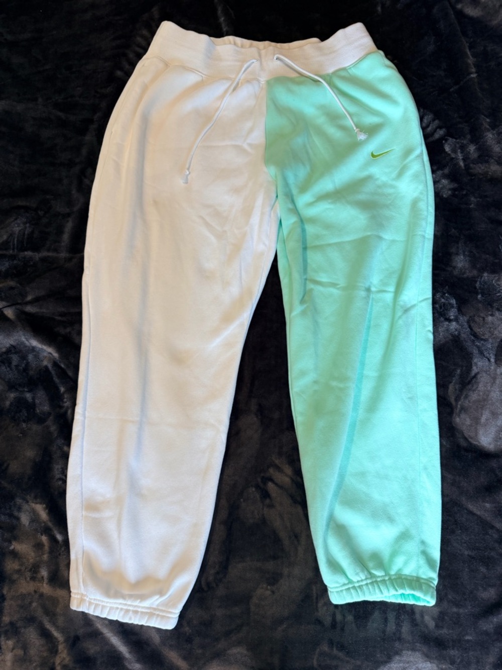 Nike Sportswear Phoenix Fleece High-Rise Pants **NWT**